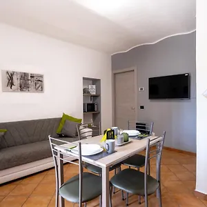 https://la-casa-sotto-le-cascate-cittiglio.it-lombardy.com